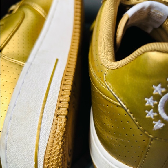 NIKE Air Force 1 - Picture 6 of 7